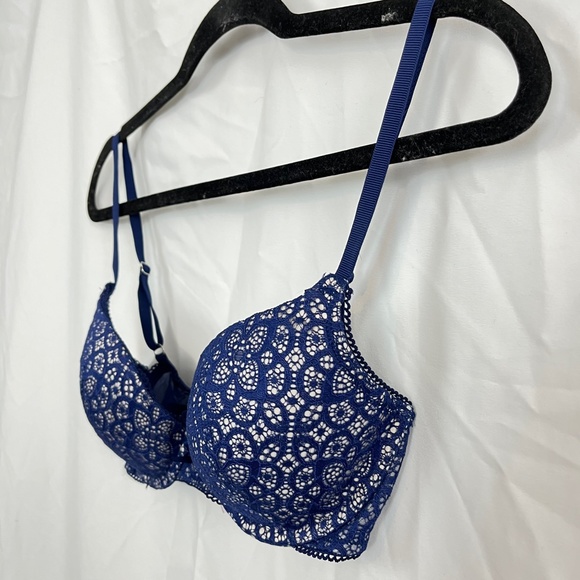 Victoria's Secret Blue Lace Bra 34 C - Picture 10 of 16